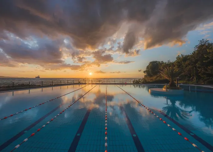 Depandansa Bor** אתר נופש אנקראן