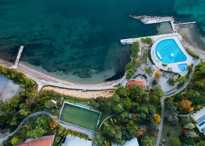 Resort Depandansa Bor** 2*